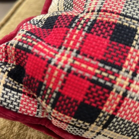 Scottie Dog And Plaid Embroidered Pillow With Velour Backing - Picture 5 of 7